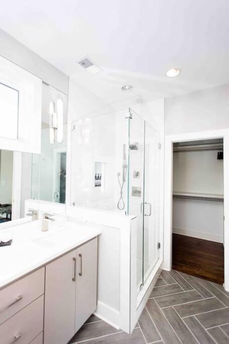 Modern Luxury Rooftop Deck, 3 Mi To Downtown Nashville Bagian luar foto